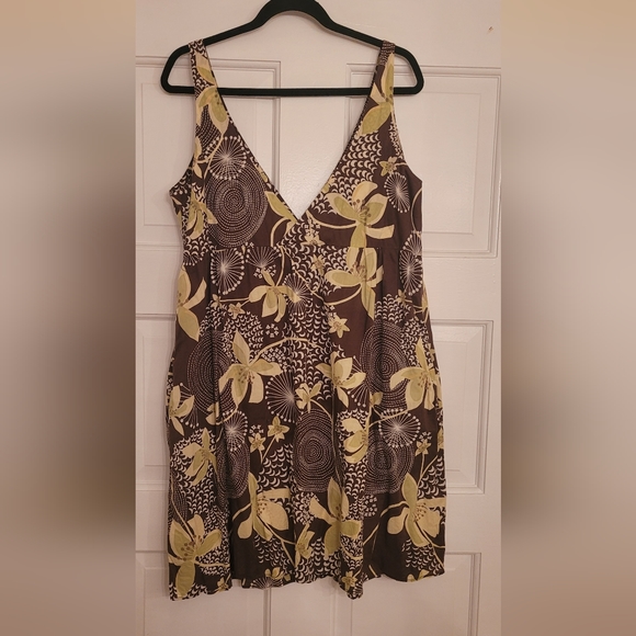 Old Navy Brown Yellow Floral Flowy Dress w/ Pockets - Picture 2 of 5